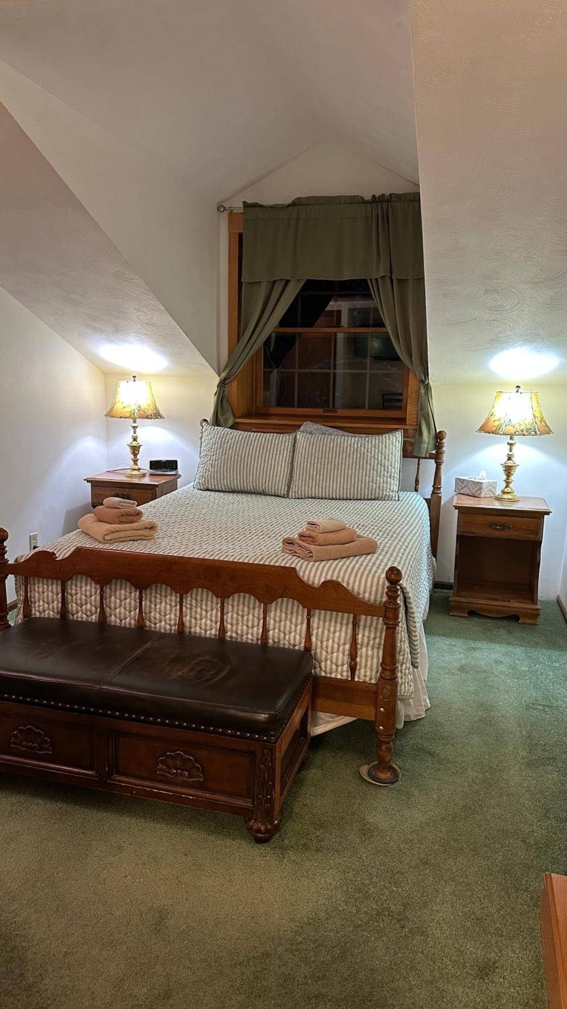 7 Gables Inn & Suites Fairbanks Ngoại thất bức ảnh