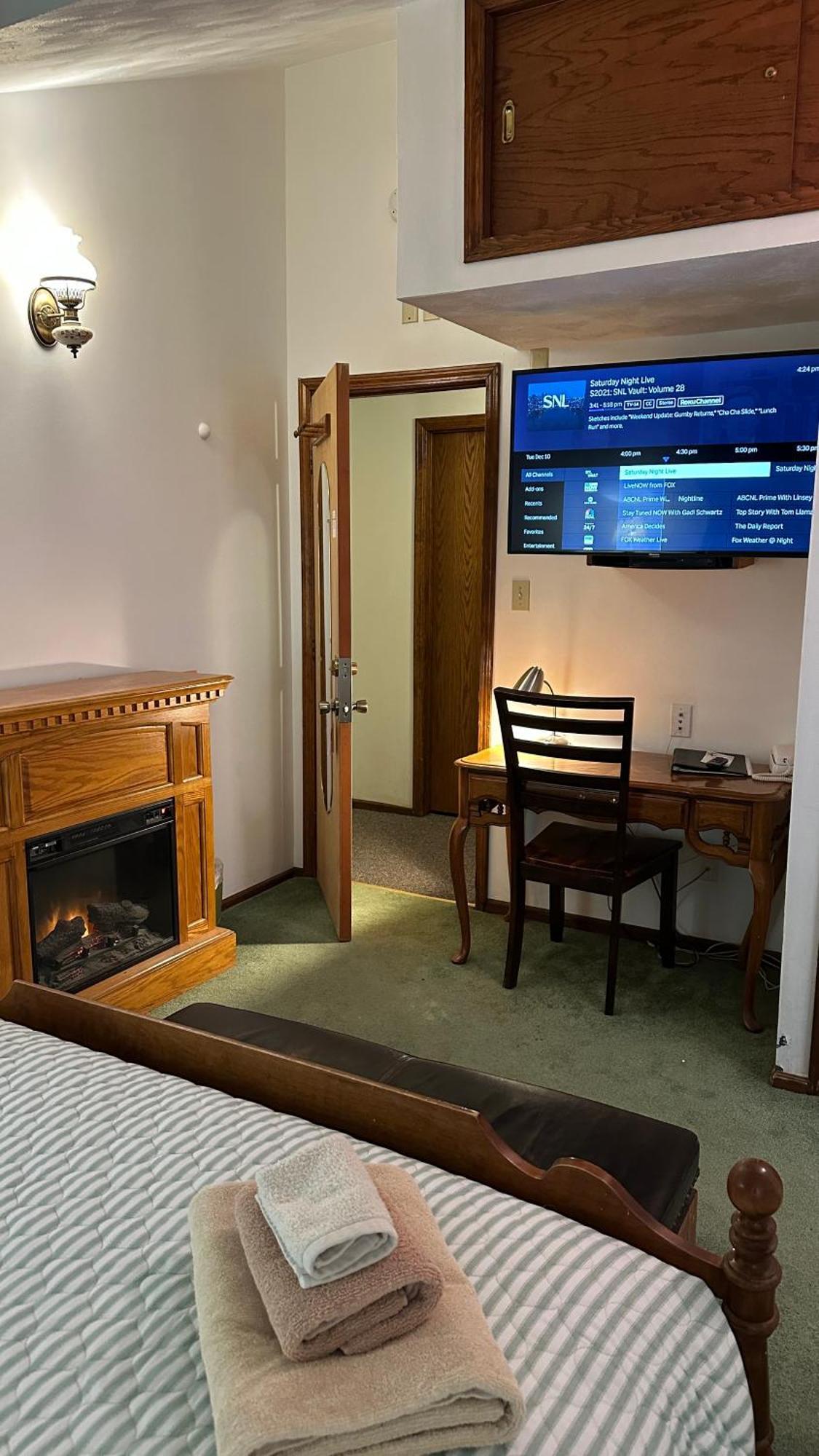 7 Gables Inn & Suites Fairbanks Ngoại thất bức ảnh